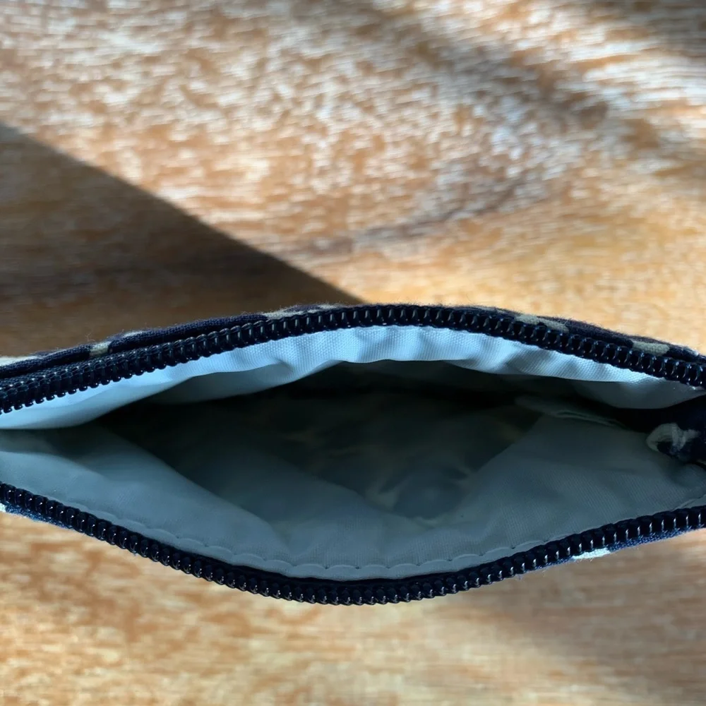 Vera Bradley Twirly Bird Blue/White Case